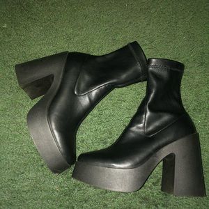 Elsie platform boots